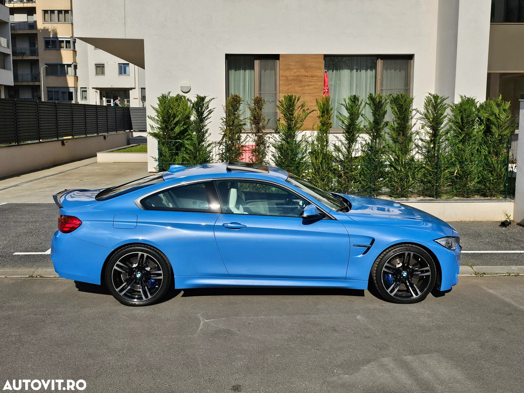 BMW M4 Coupe DKG - 39