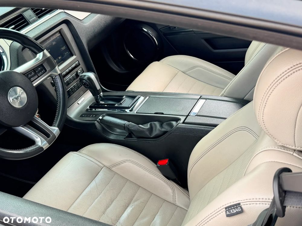 Ford Mustang 3.7 V6 Premium - 13