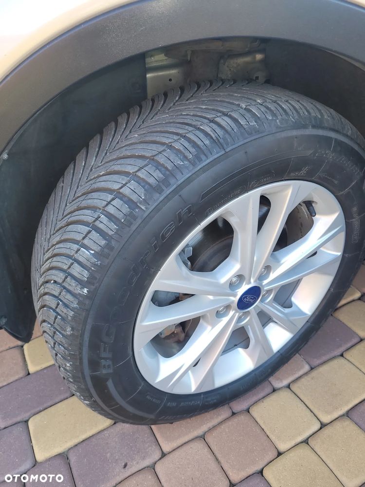 Ford Escape - 5