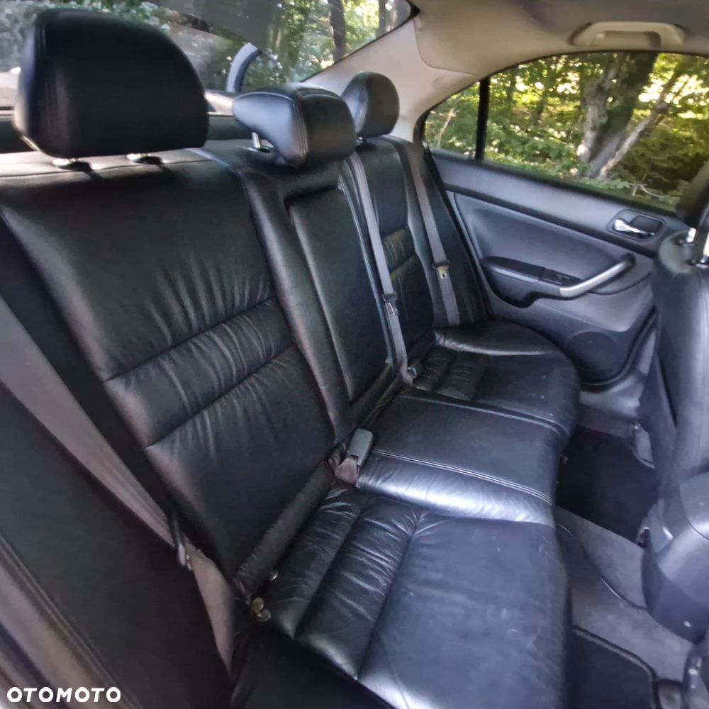 Honda Accord 2.0 i Executive - 15