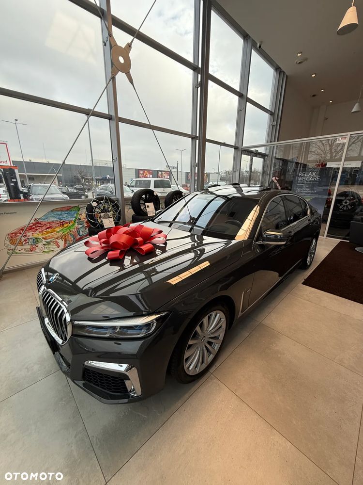 BMW Seria 7 750i xDrive sport - 8