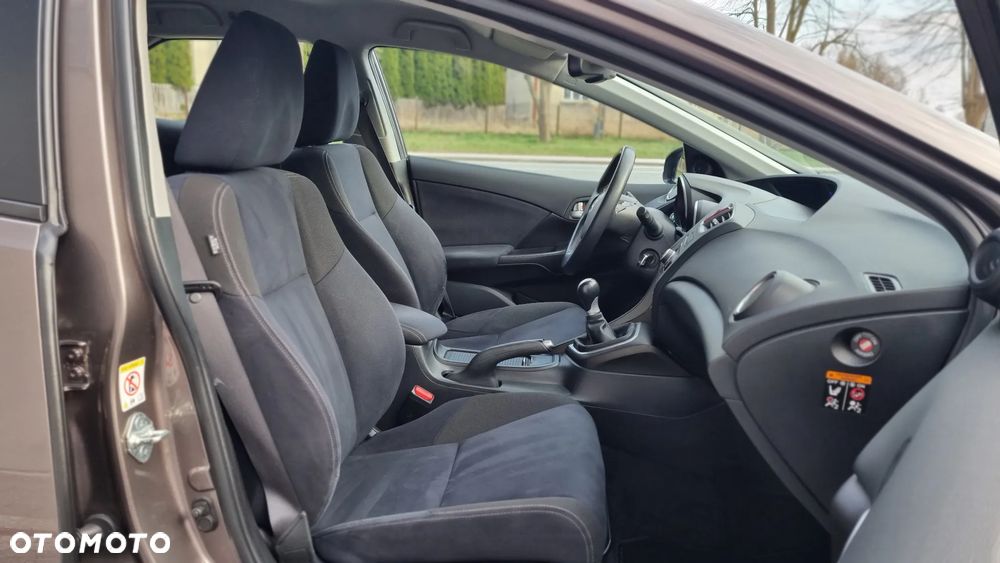 Honda Civic 1.8 i-VTEC Sport - 23