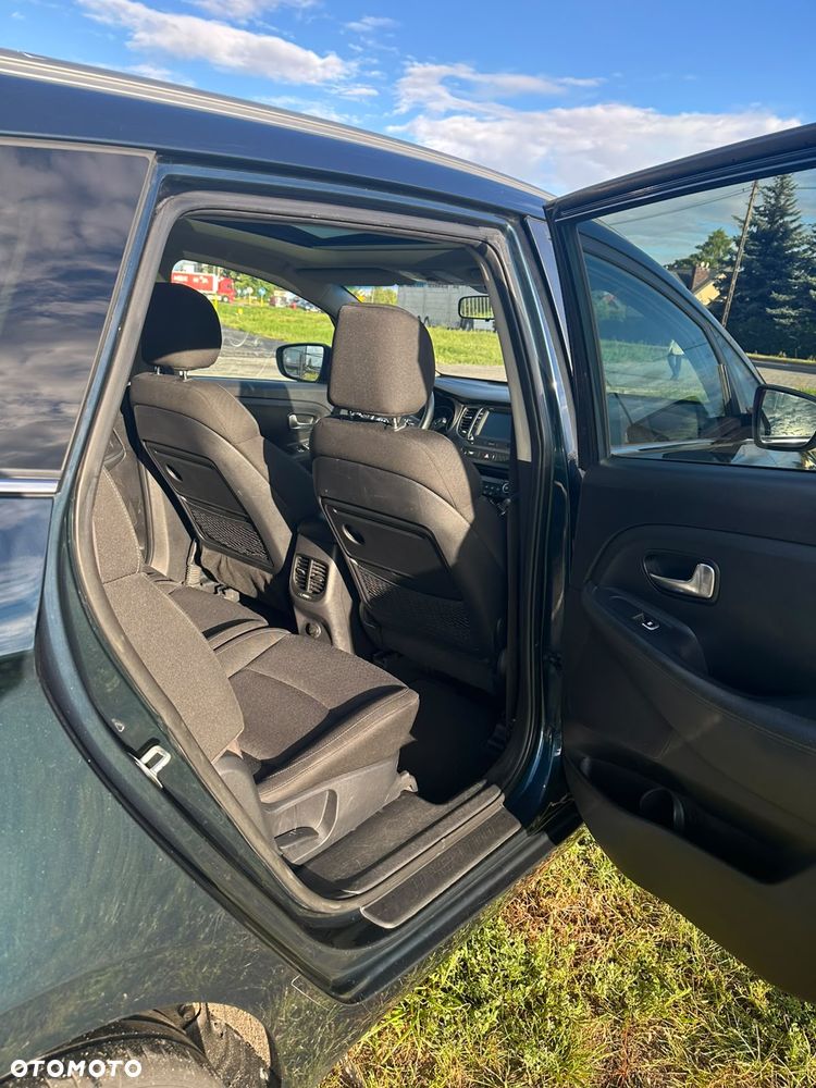 Kia Carens 1.7 CRDi 115 Dream Team Edition - 14