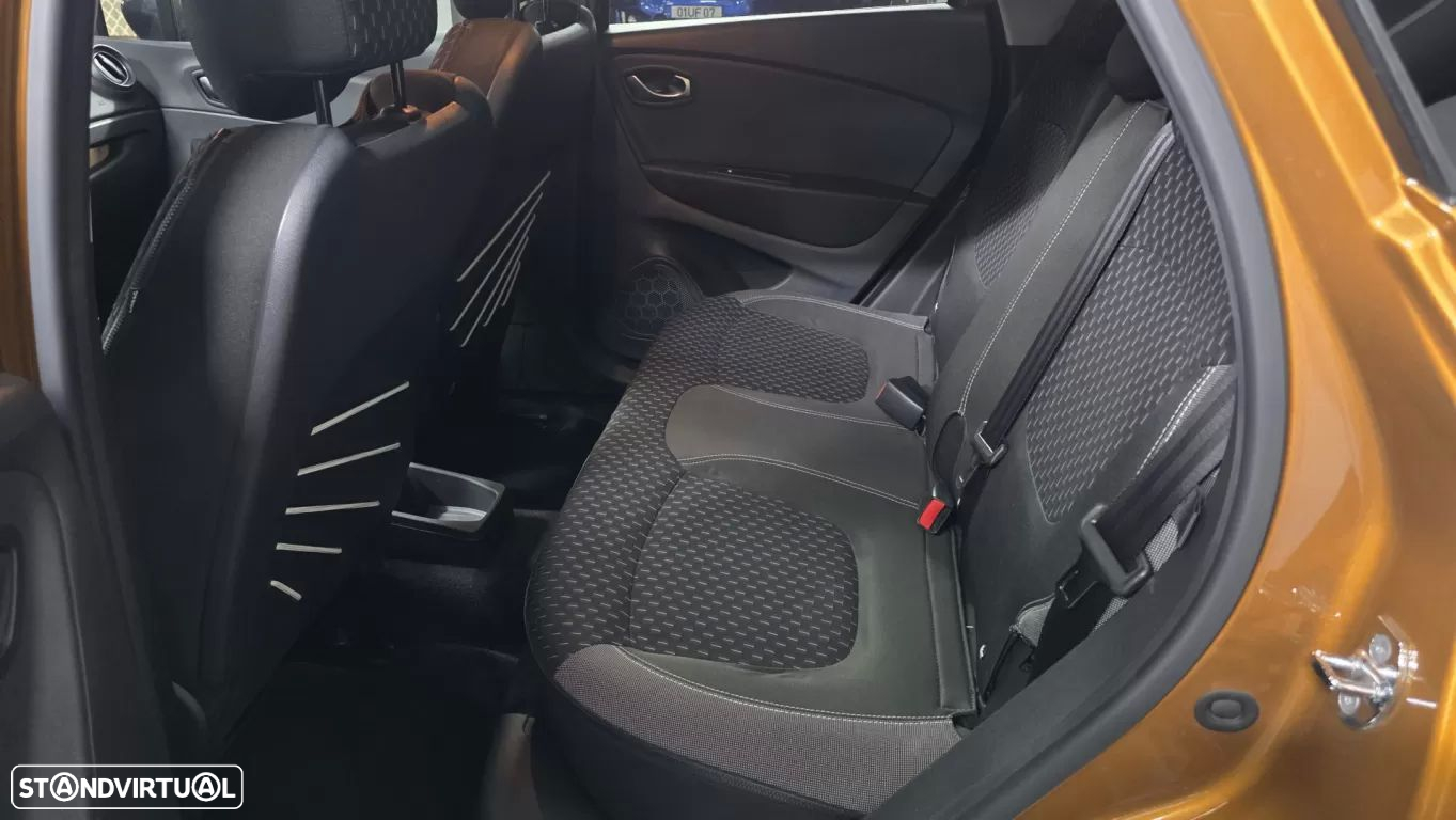 Renault Captur 0.9 TCE Exclusive XMOD - 15