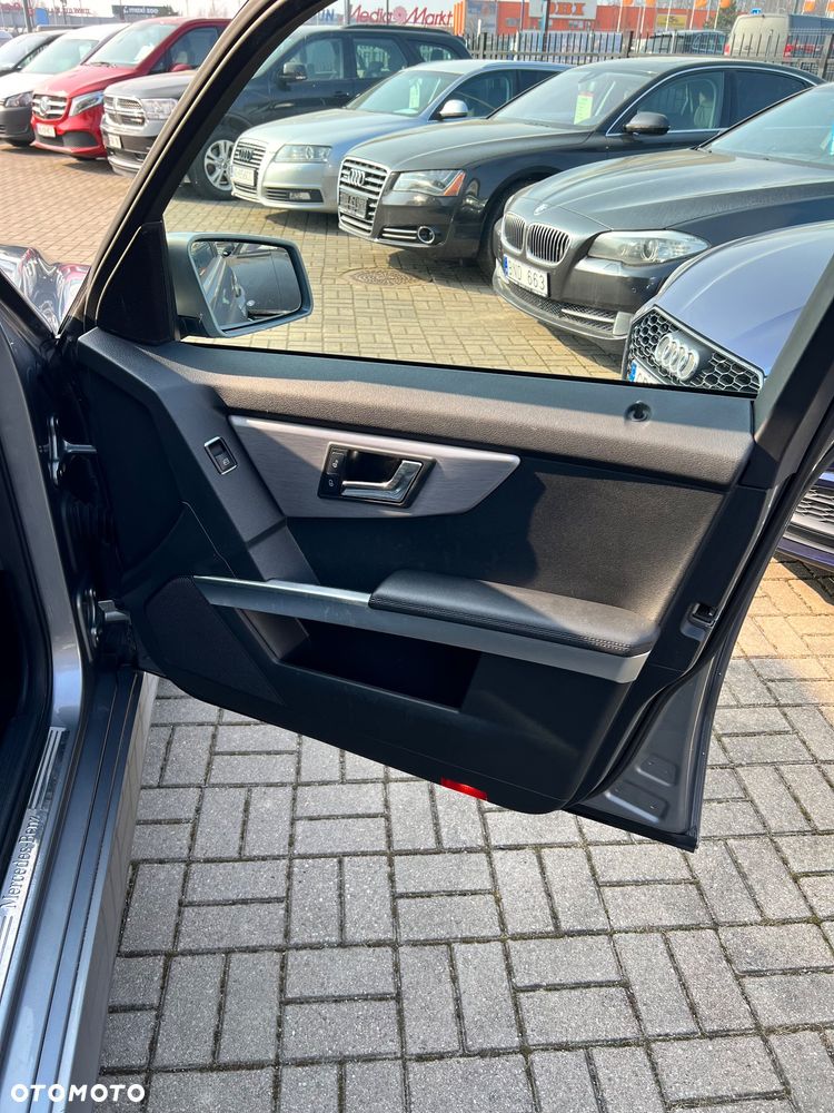 Mercedes-Benz GLK 220 CDI DPF 4Matic BlueEFFICIENCY 7G-TRONIC - 17