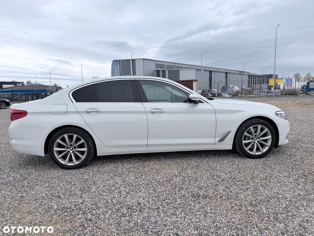 BMW Seria 5 530i - 5