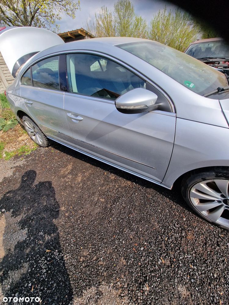 Drzwi  prawy  przód vw Passat  cc  w  kolorze  LA7W - 3
