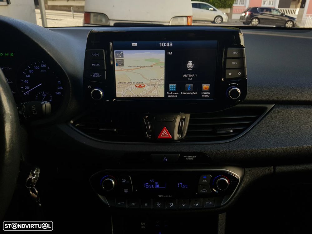 Hyundai i30 1.6 CRDi Launch Edition - 18