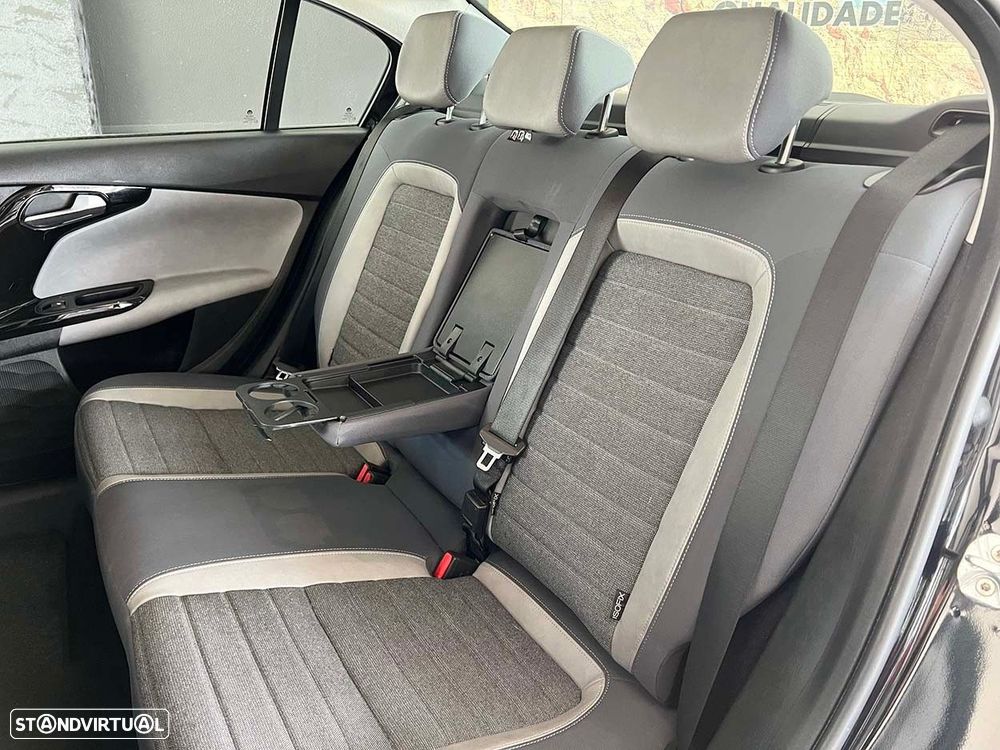 Fiat Tipo Sedan 1.3 MultiJet Lounge - 22