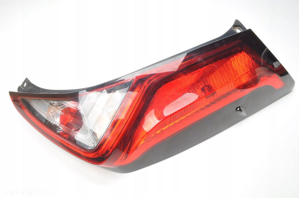 TOYOTA AYGO II LIFT LAMPA PRAWA TYLNA PRAWY TYŁ - 1
