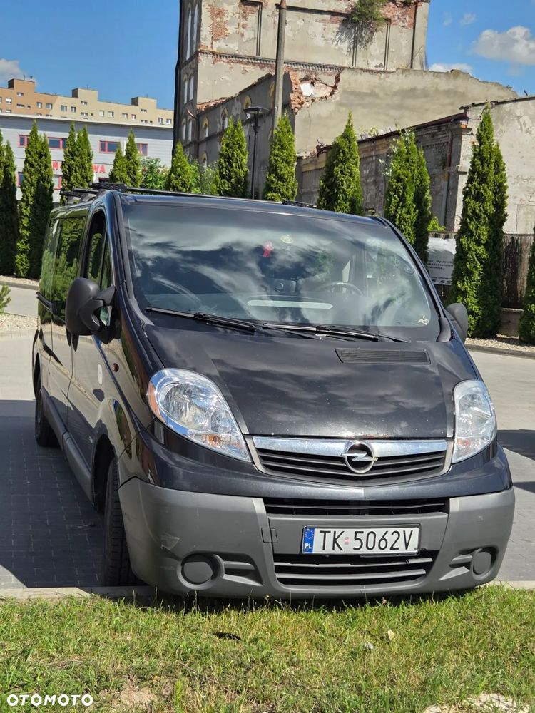 Opel Vivaro L2H1 2.9t - 18