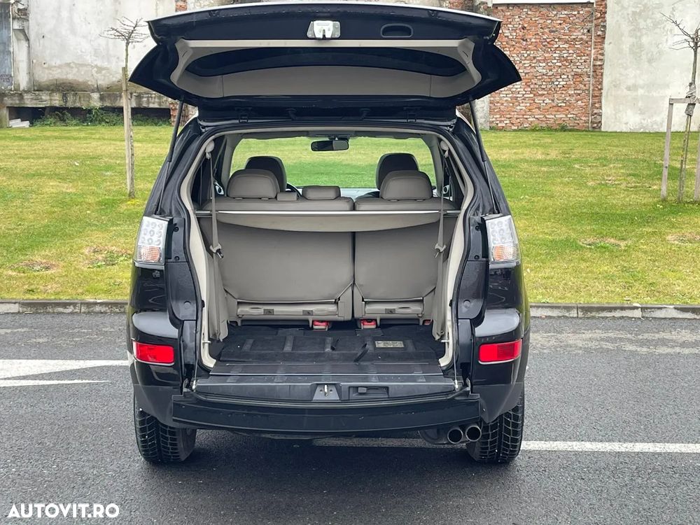 Mitsubishi Outlander 2.2 DI-D 4WD Invite - 23