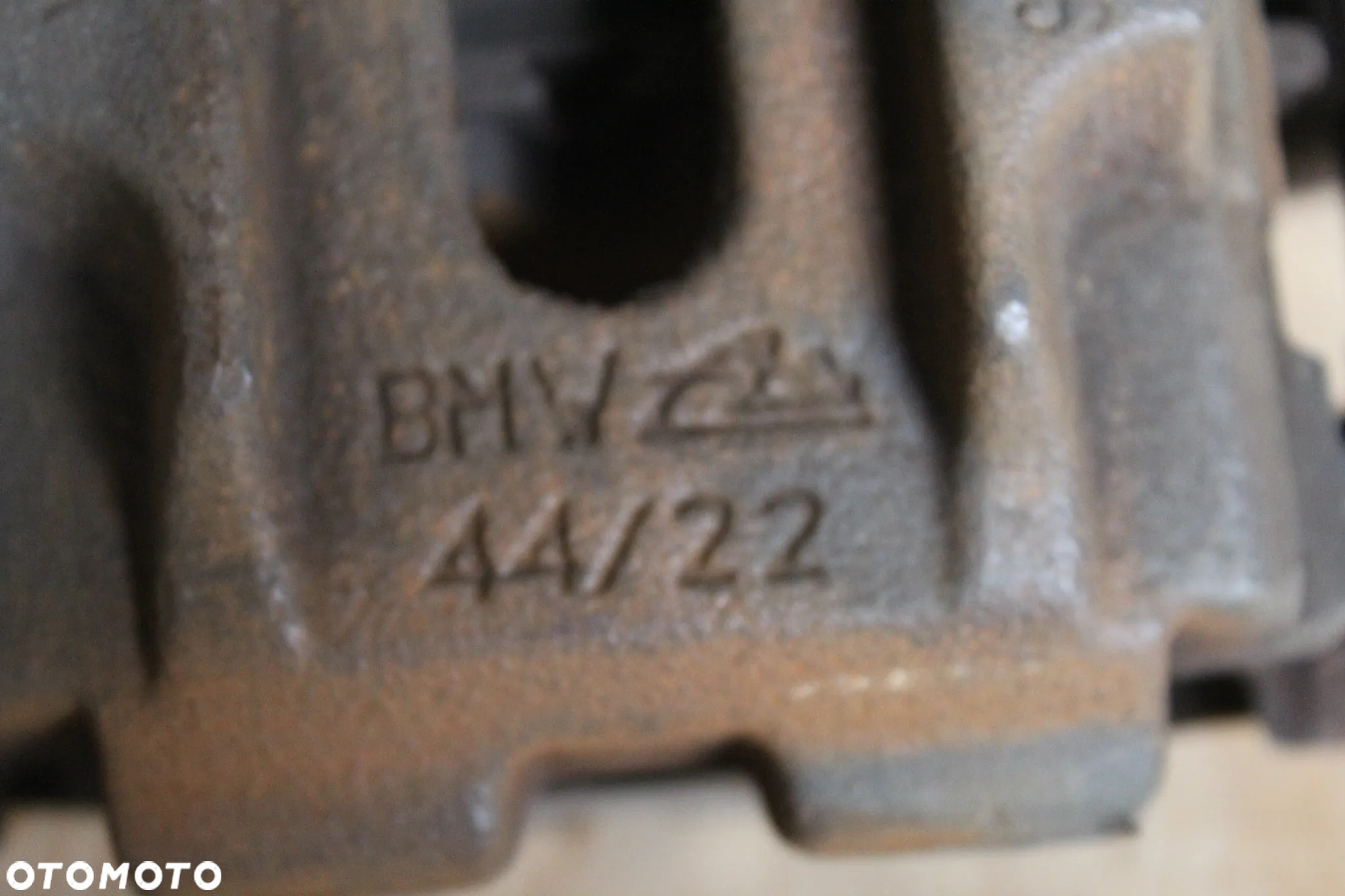 ZACISKI TARCZE HAMULCE TYLNE BMW E90 E91 336 MM  2009 - 6