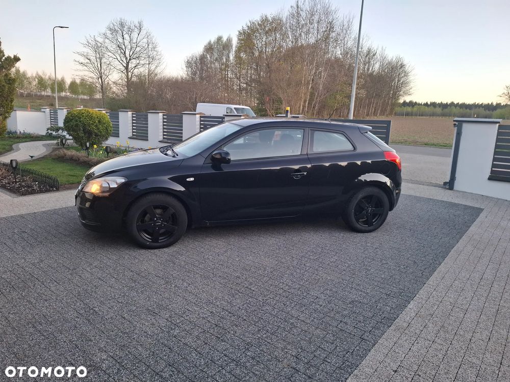 Kia ProCeed - 1