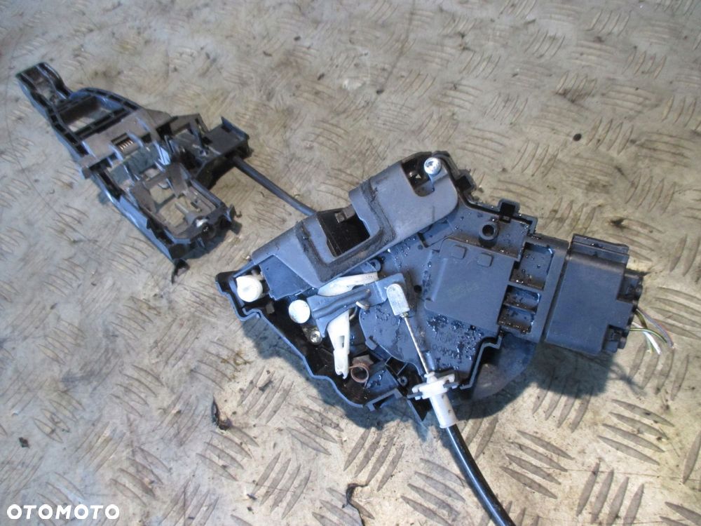 ZAMEK DRZWI LEWY TYŁ FORD C-MAX - 3