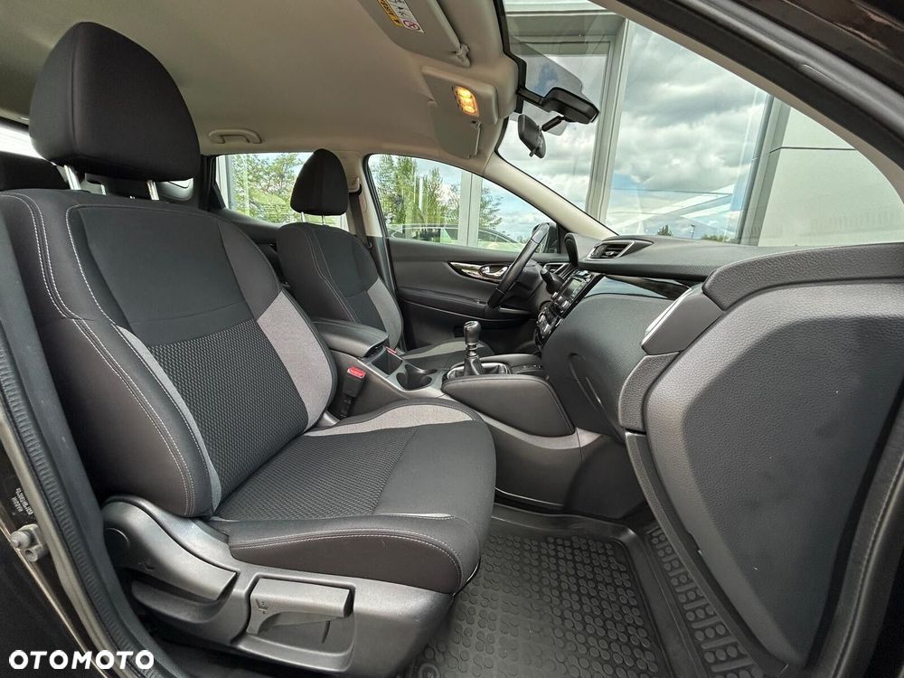 Nissan Qashqai 1.3 DIG-T Acenta EU6d - 17