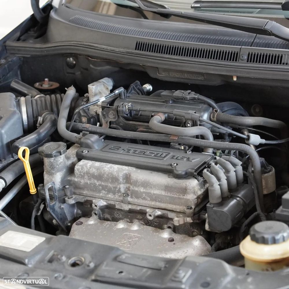 Chevrolet Aveo 1.2 LS - 37