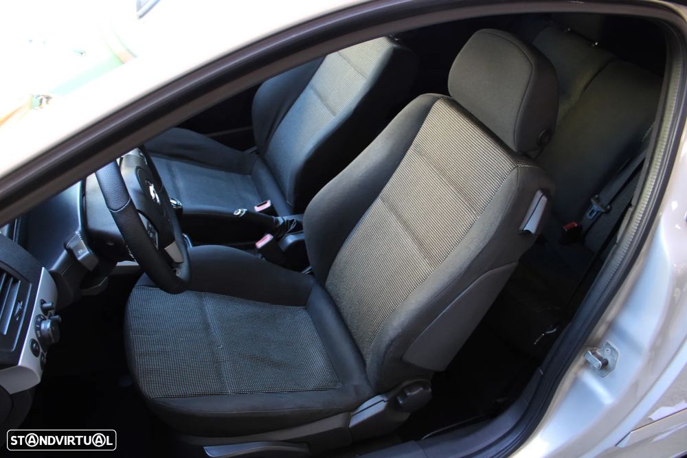 Opel Astra GTC 1.7 CDTi - 22