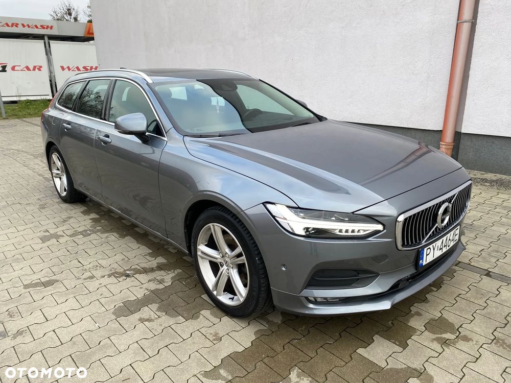 Volvo V90 D4 Momentum - 2
