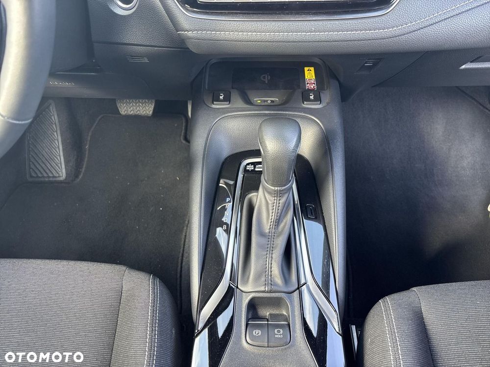 Toyota Corolla 1.8 Hybrid Comfort - 19