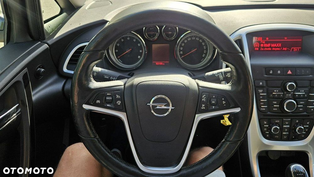 Opel Astra 1.6 Color Edition - 25