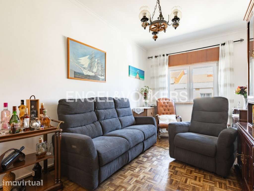 Apartamento T2 Amora parcialmente Remodelado - Grande imagem: 5/25
