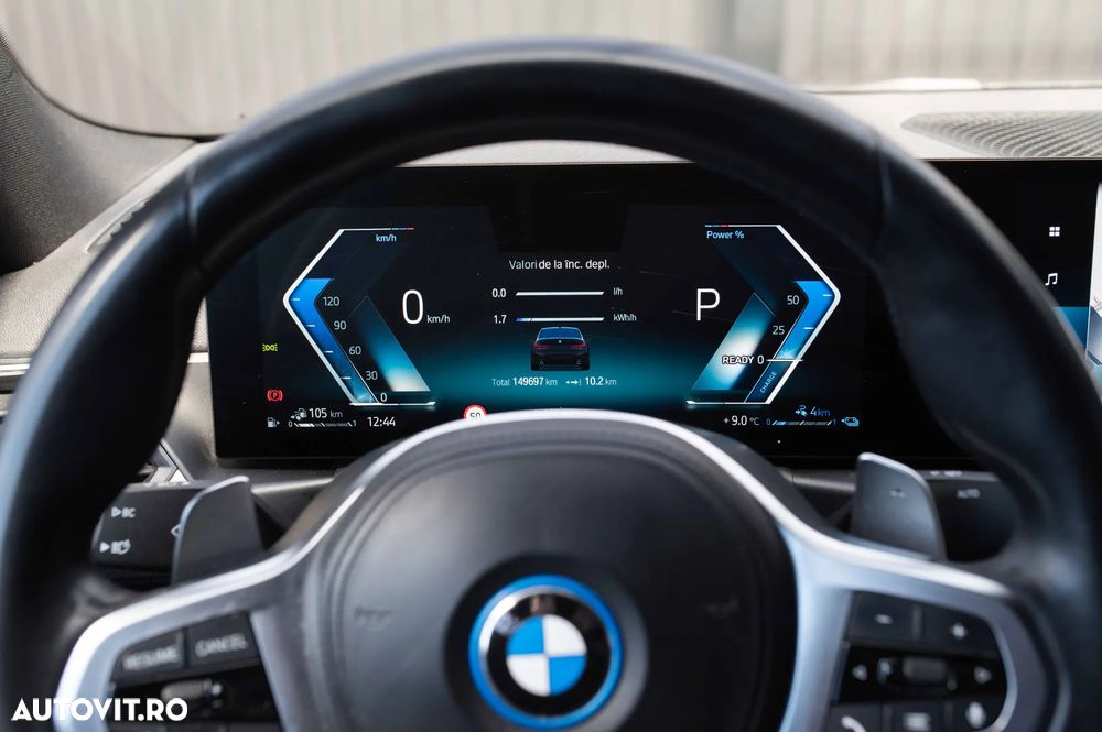 BMW Seria 3 320e Aut. M Sport - 23