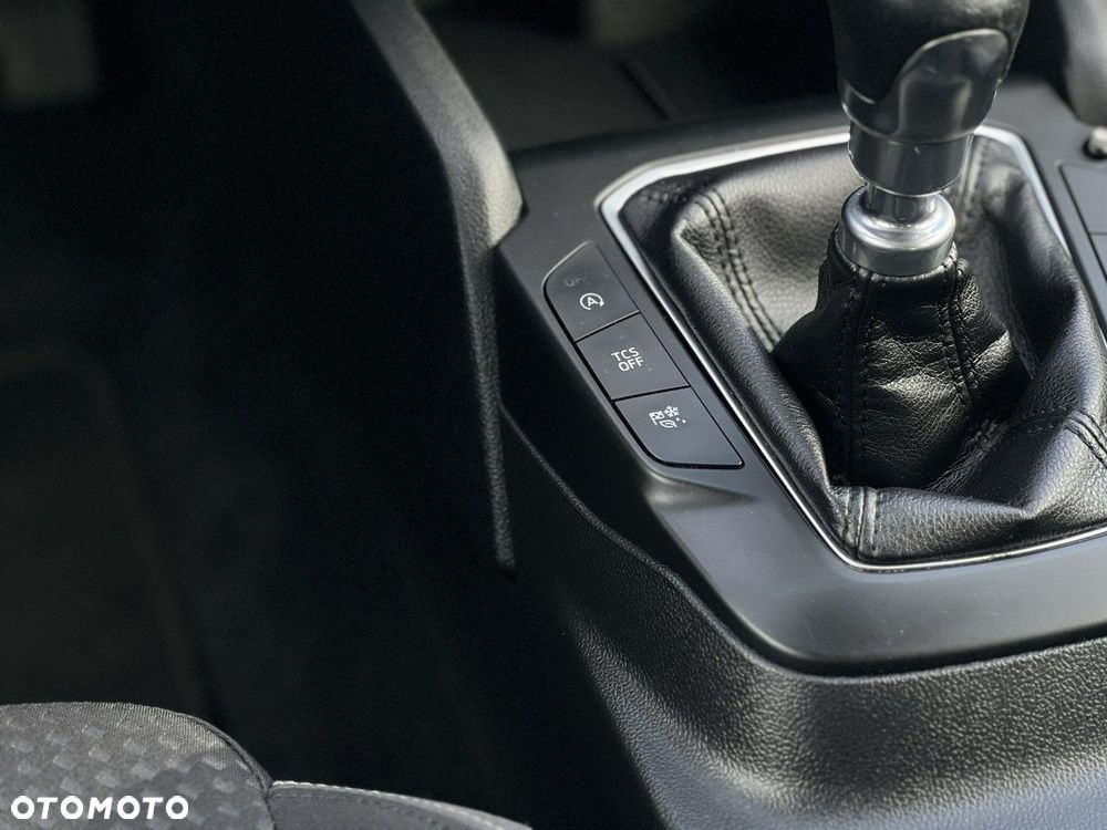 Ford Focus 1.0 EcoBoost Trend - 27