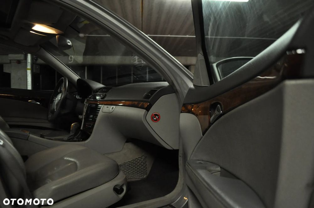 Mercedes-Benz Klasa E - 22