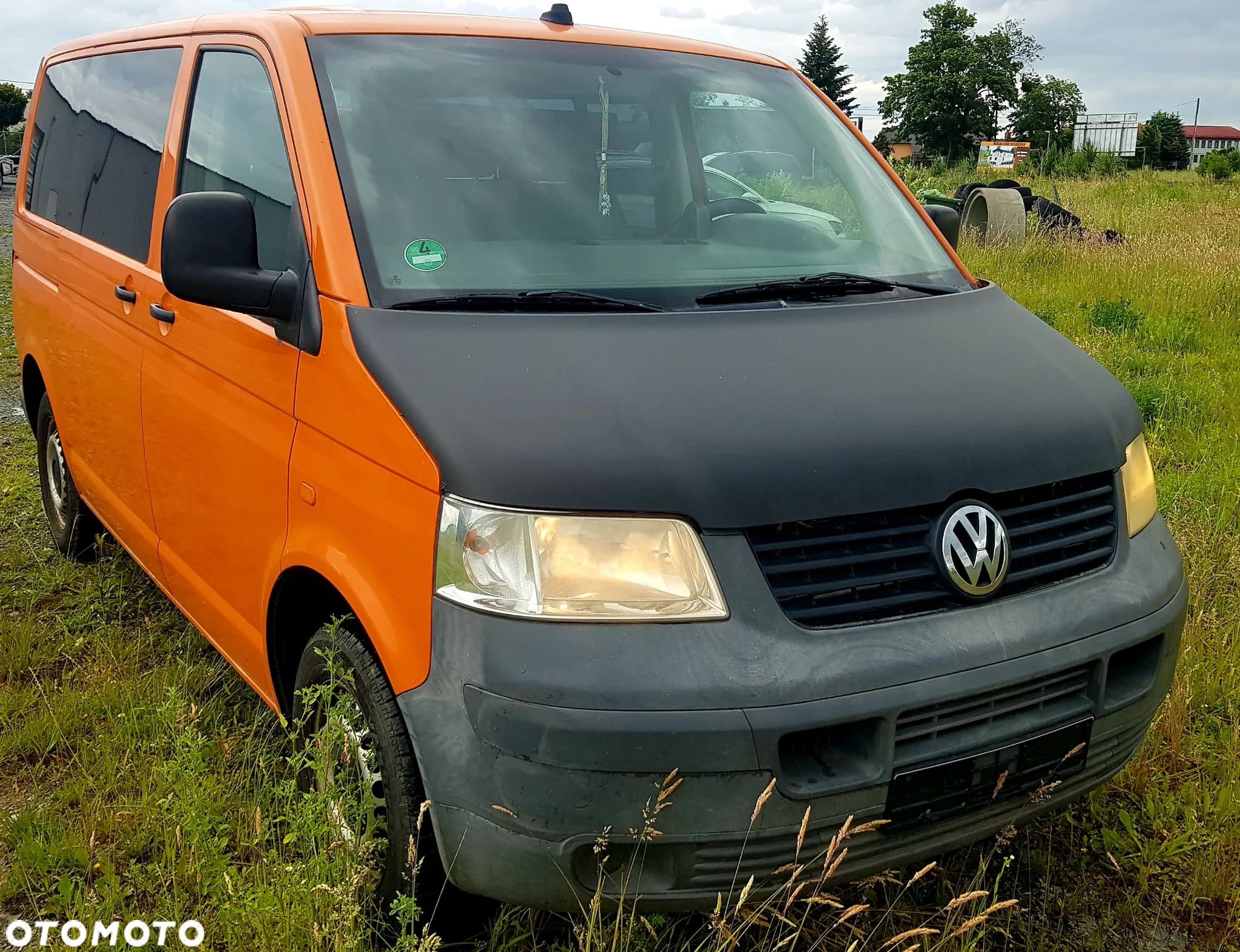 Volkswagen Caravelle - 1