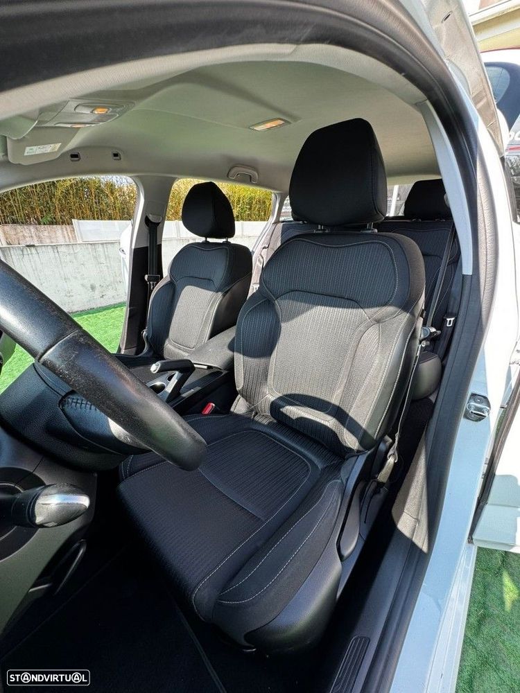 Renault Mégane Sport Tourer 1.5 Blue dCi Zen - 15