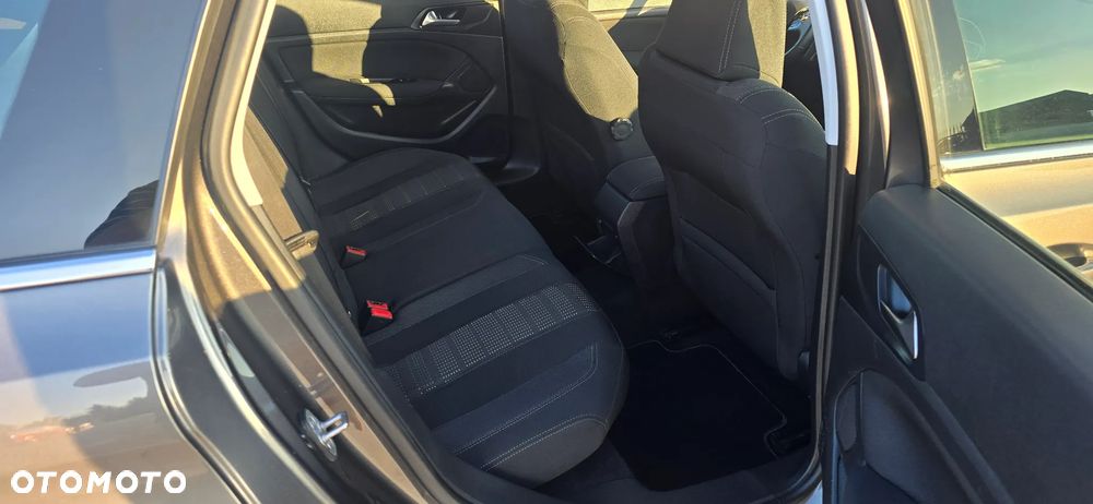 Peugeot 308 BlueHDi 150 Automatik Stop & Start Allure - 25