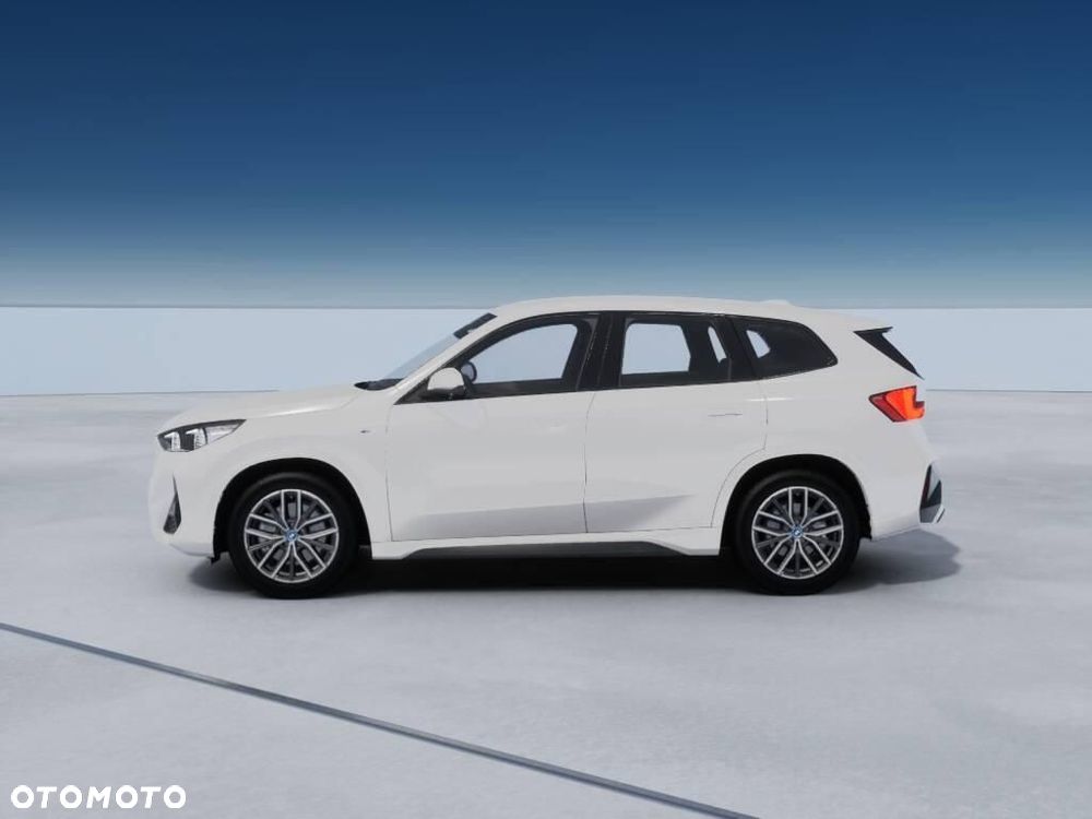 BMW iX1 eDrive20 66.5kWh M Sport Edition - 3