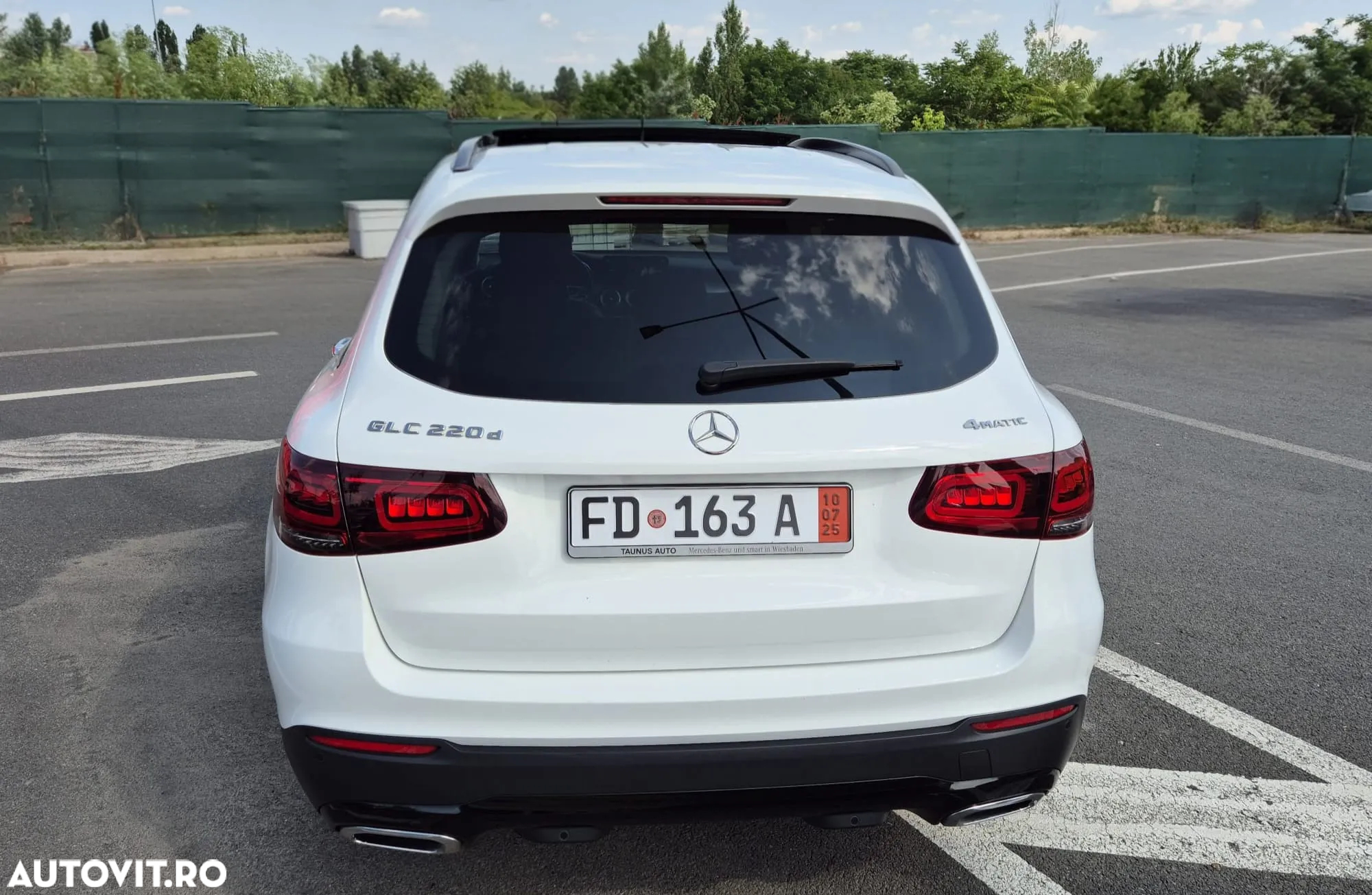 Mercedes-Benz GLC 220 d 4Matic 9G-TRONIC - 4