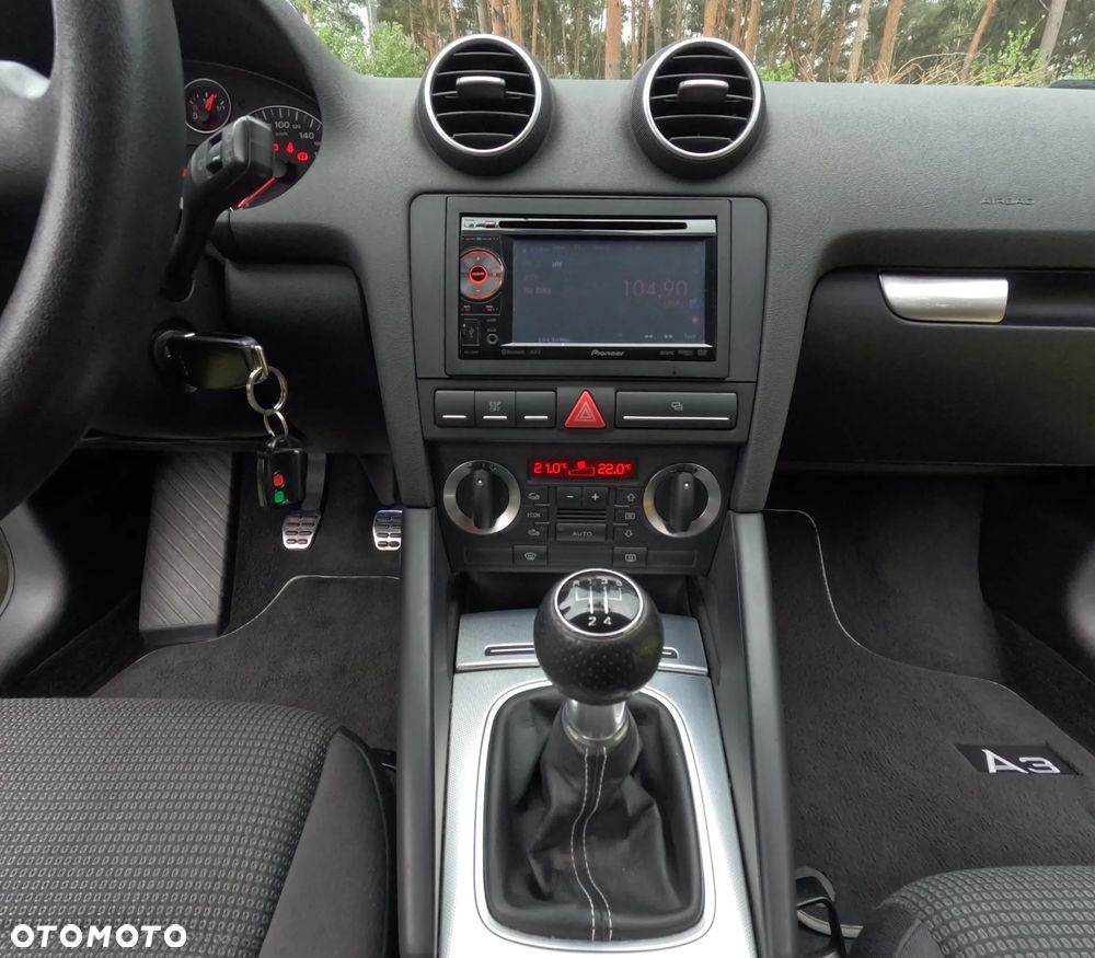 Audi A3 1.6 Ambiente - 11