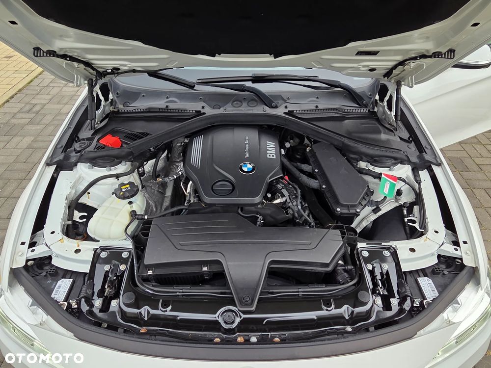 BMW Seria 3 - 38
