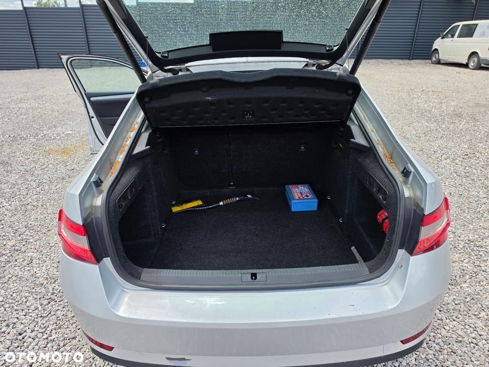 Skoda Superb 1.4 TSI ACT Active - 13