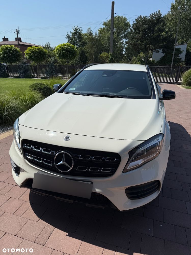 Mercedes-Benz GLA 220 4-Matic AMG Line - 1