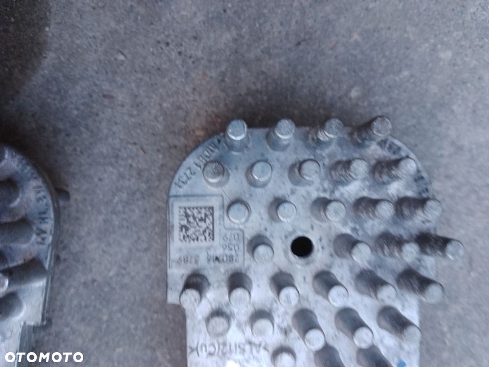 BMW F32 PRZETWORNICA MODUŁ LED 707881 - 7