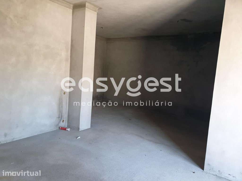 Prédio em construção centro Soure zona - Grande imagem: 3/22
