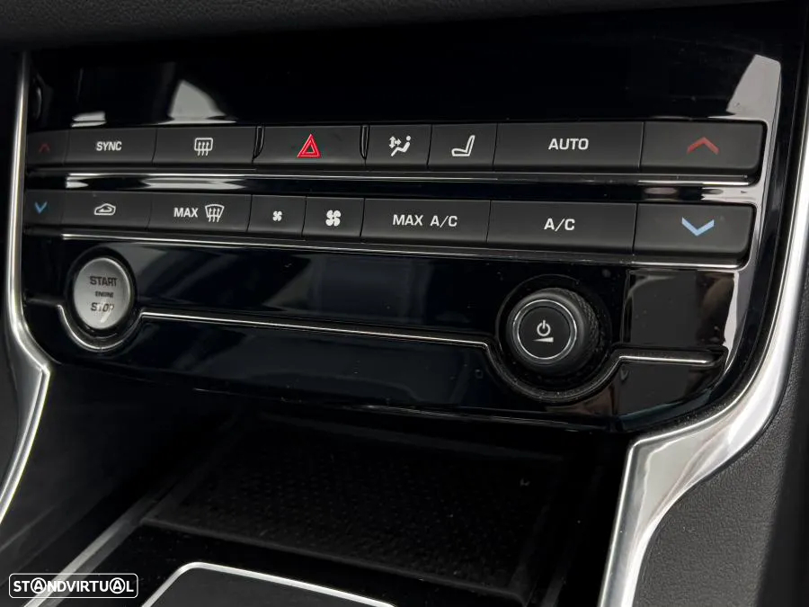 Jaguar XF Sportbrake 2.0 D R-Sport Aut. - 28
