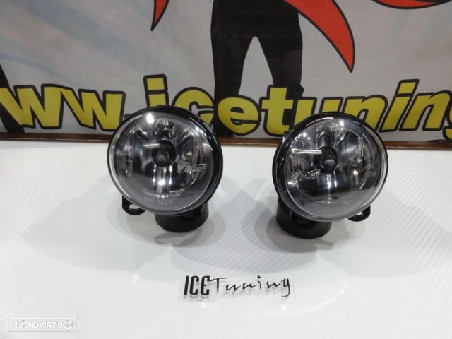 Farois de nevoeiro com luz branca 5000k para BMW F10, F11, F22, F23, E92, E93, F07 em cristal ou em fundo escurecido (smoke) - 2