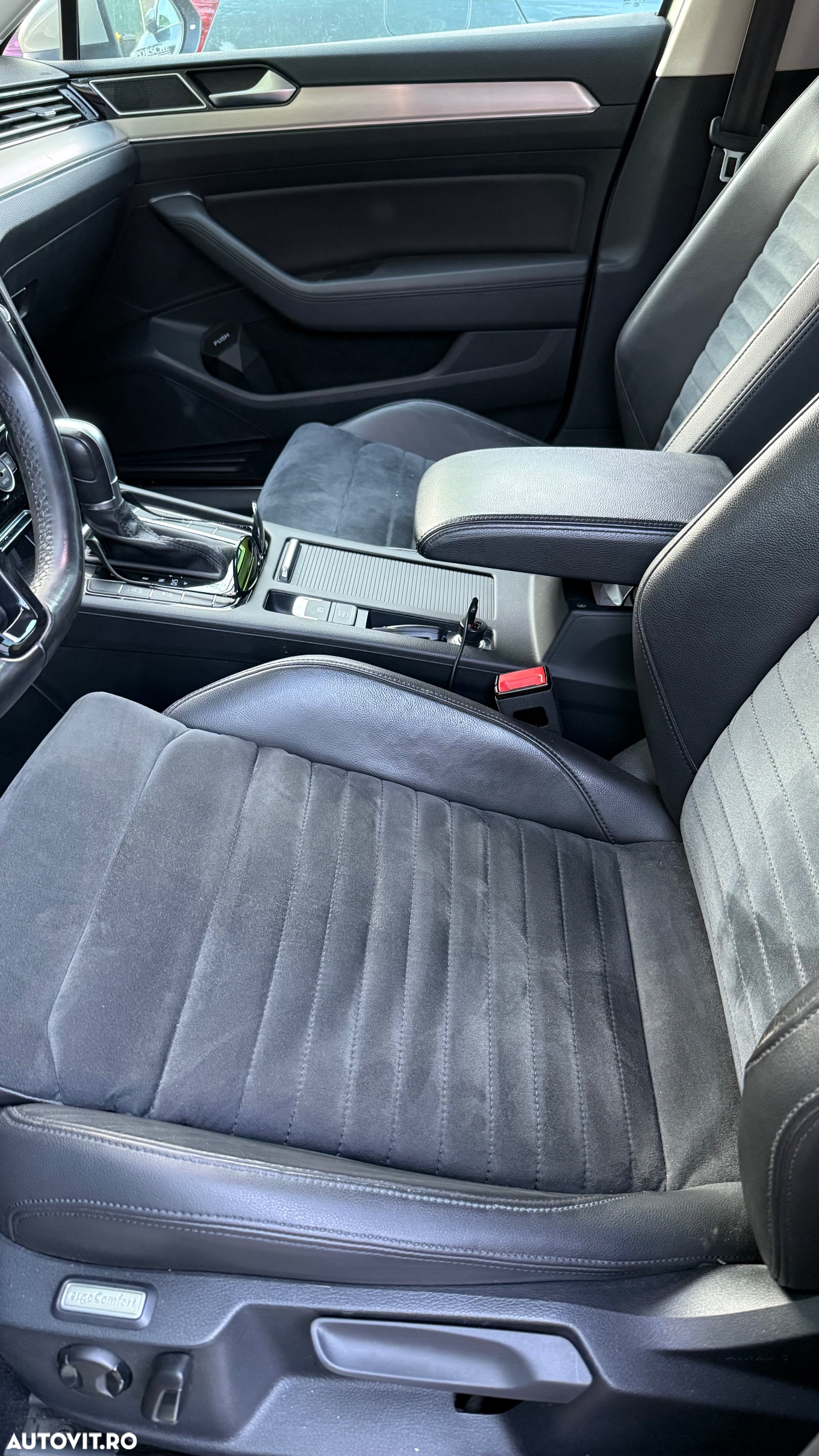 Volkswagen Passat Variant 2.0 TDI DSG 4Motion Highline - 6