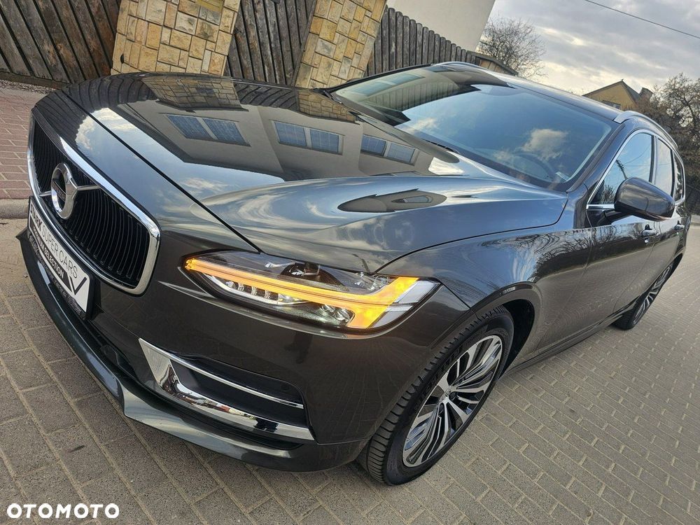Volvo V90 D4 Momentum Pro - 2