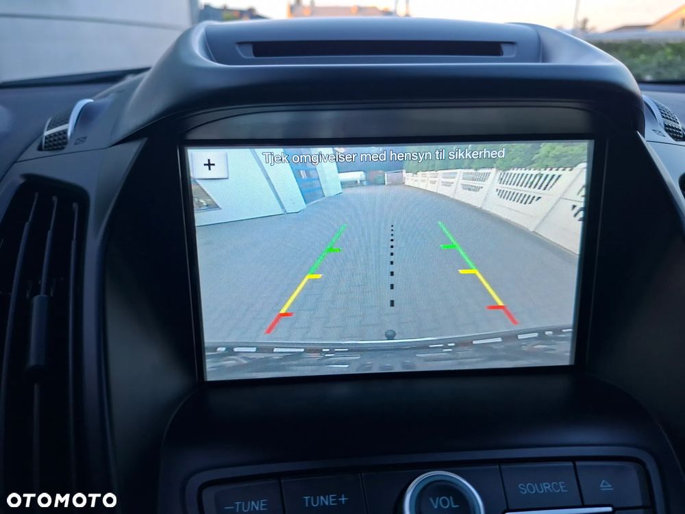 Ford Kuga 2.0 TDCi 2x4 Black & Silver - 31