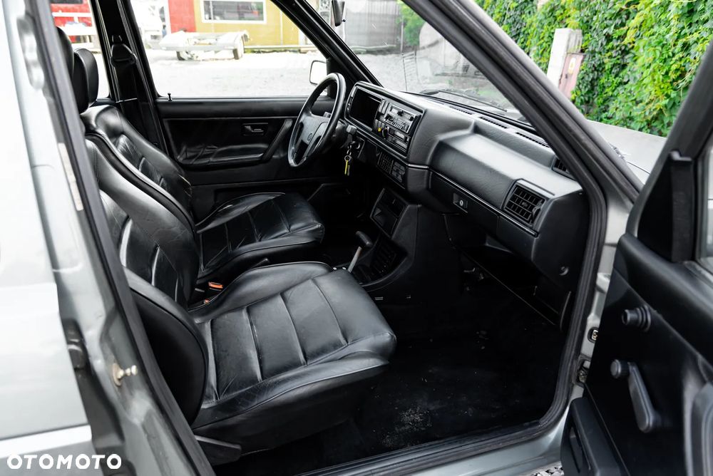 Volkswagen Golf - 23