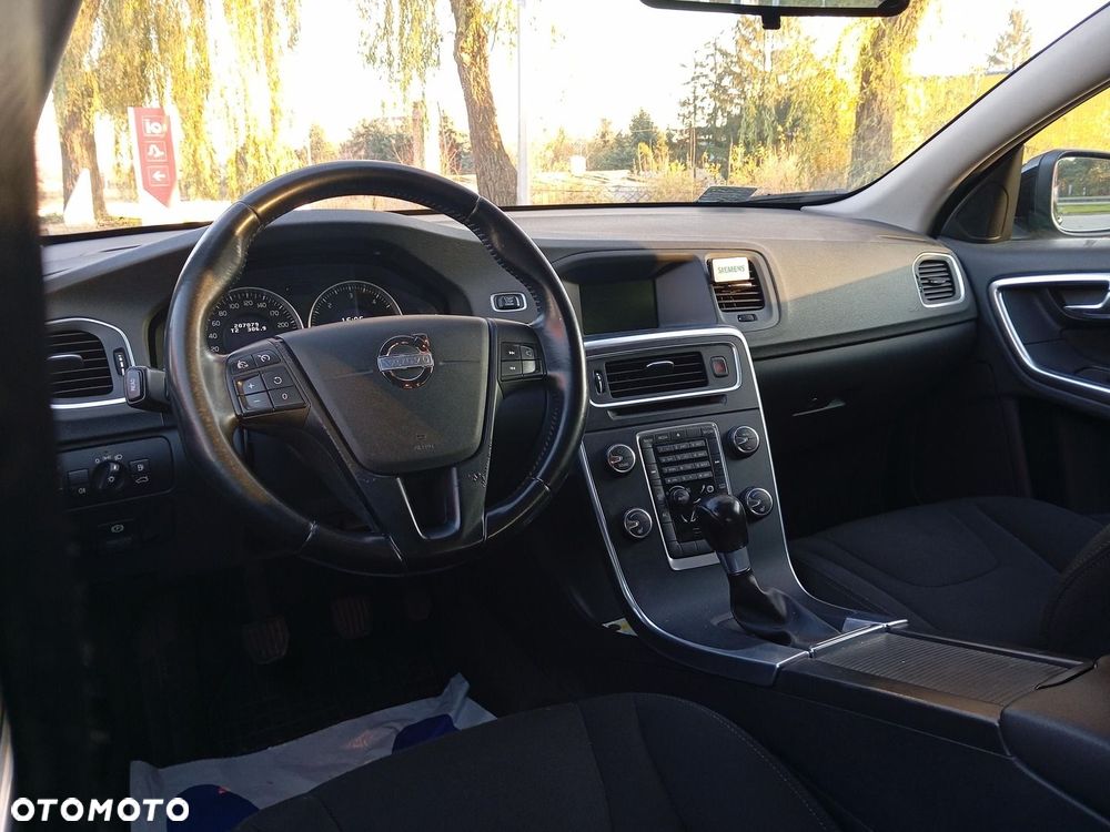 Volvo V60 D3 Kinetic - 10