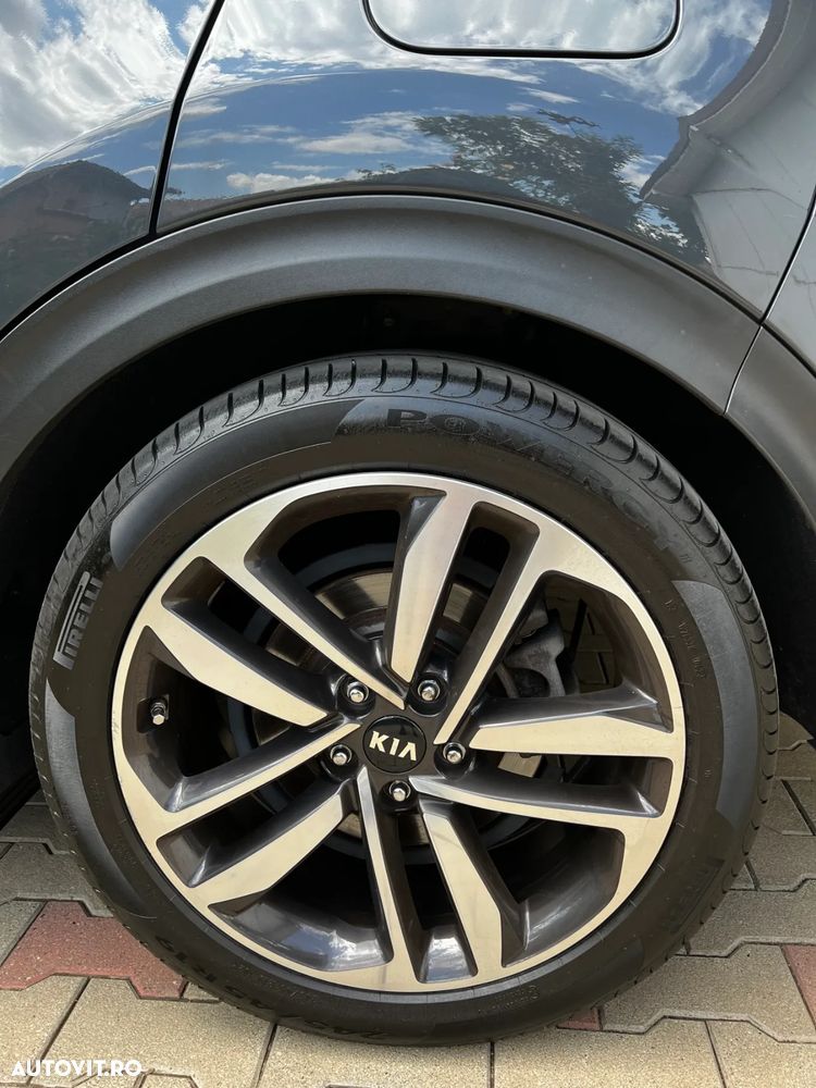 Kia Sportage 2.0 CRDI AWD Eco-Dynamics+ (48V M-H) Aut. PLATINUM - 17