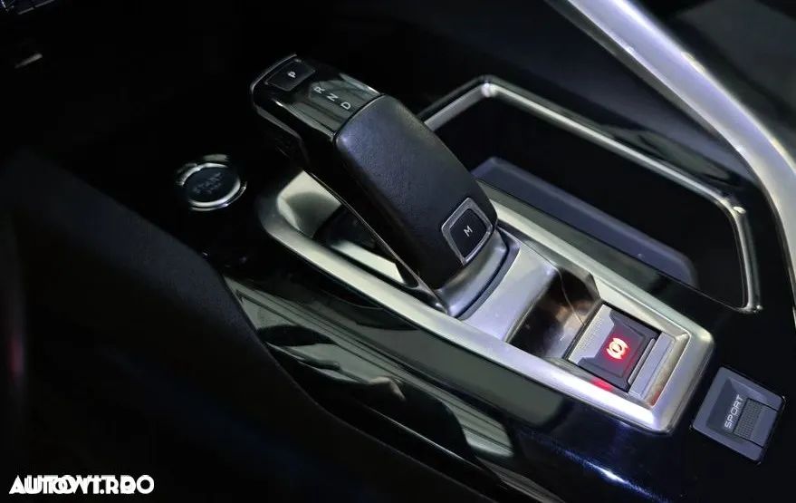 Peugeot 3008 PureTech 130 Stop & Start GPF EAT8 Active Business-Paket - 14