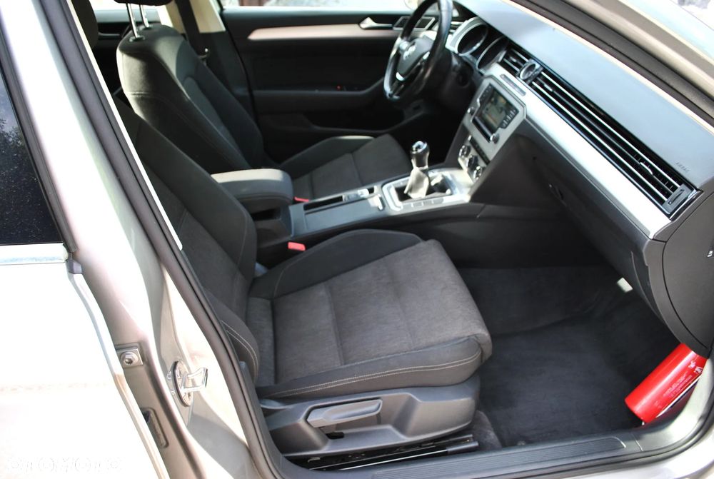Volkswagen Passat 1.4 TSI (BlueMotion Technology) Comfortline - 13